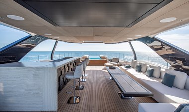 ANDALA 35 sun deck bar and sitting area