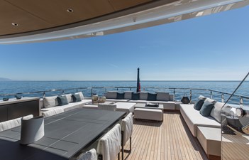 ANDALA 30 upper deck aft area