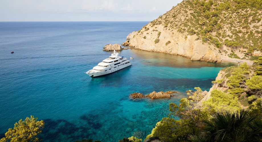 Yacht Investment | YATCO A luxury vessel sailing in the ocean.